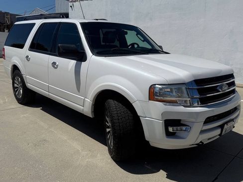 Used 2015 Ford Expedition EL XLT w/ Equipment Group 202A AWD/4WD image 7