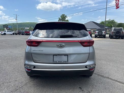 Used 2020 Kia Sportage LX AWD/4WD image 6