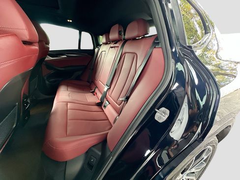 Certified 2024 BMW X4 xDrive30i w/ Premium Package image 25