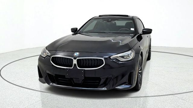 Used 2025 BMW 230i xDrive Coupe w/ Premium Package AWD/4WD image 3