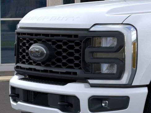 New 2025 Ford F350 Lariat w/ Lariat Ultimate Package image 18