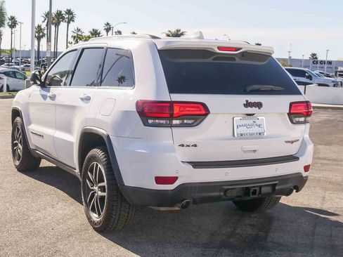 Used 2017 Jeep Grand Cherokee Trailhawk image 7