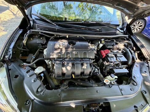 Used 2015 Nissan Sentra S FWD image 18