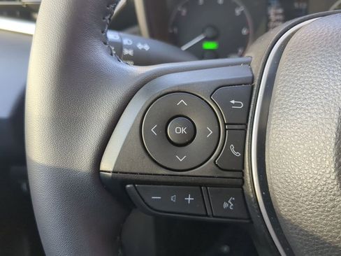 Used 2024 Toyota Corolla SE image 29