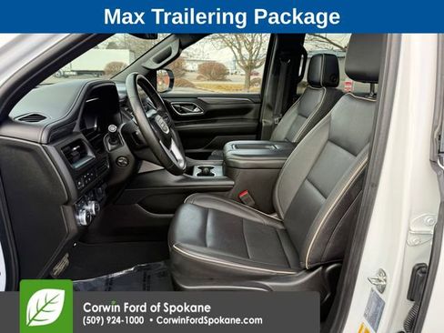 Used 2024 GMC Yukon XL SLT image 2