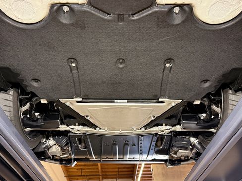 Used 2018 Porsche 911 GT2 RS image 94