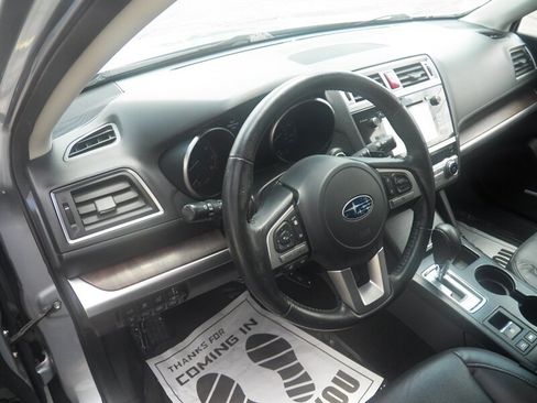 Used 2015 Subaru Outback 2.5i Limited AWD/4WD image 8