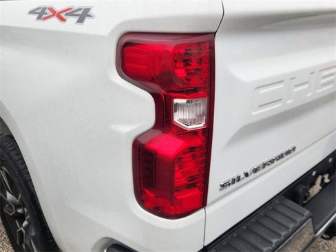 Used 2023 Chevrolet Silverado 1500 LT image 7
