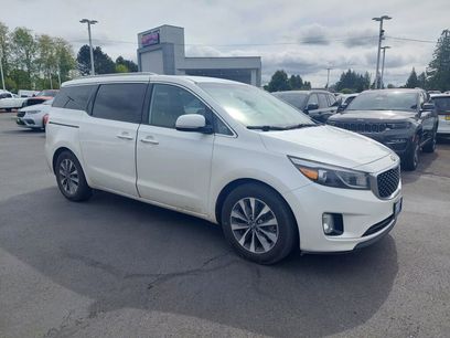 Used 2015 Kia Sedona SX