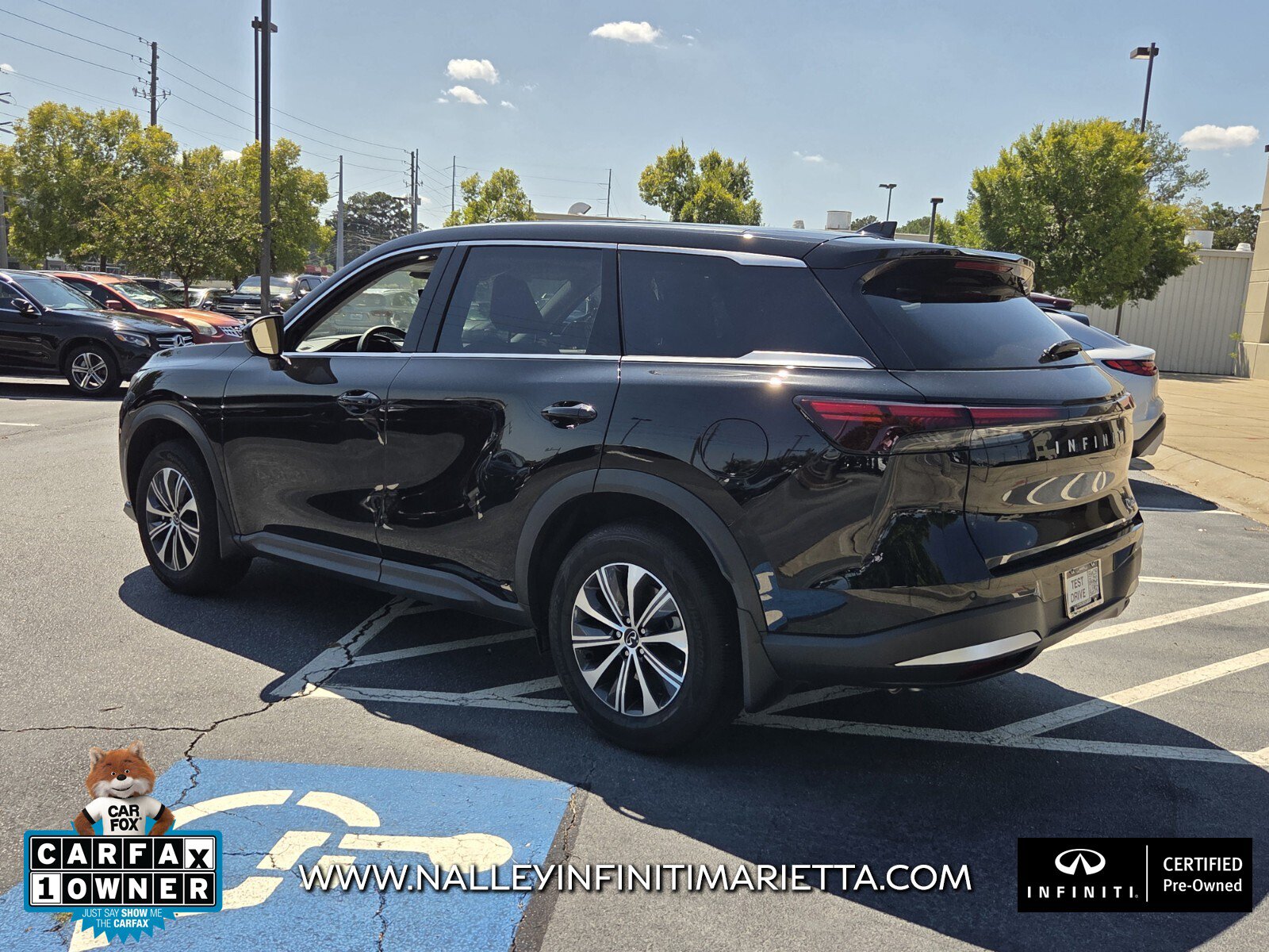 Used 2026 INFINITI QX60 Pure w/ Cargo Package FWD image 8