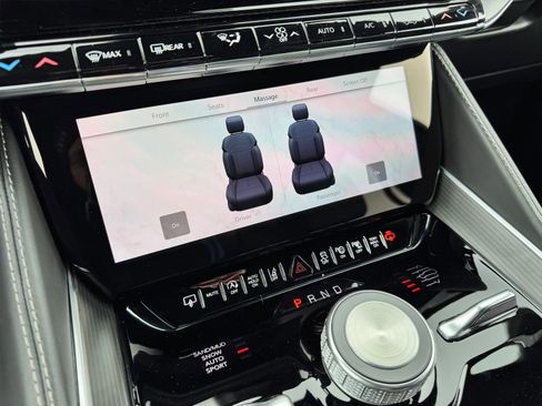 New 2026 Jeep Grand Wagoneer Summit image 24