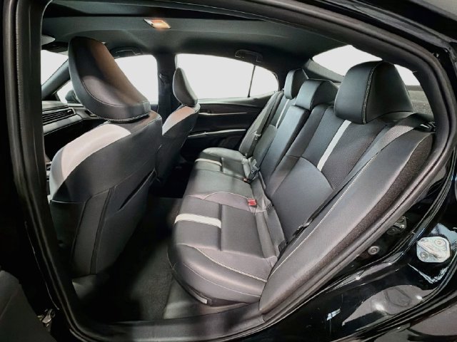 Used 2025 Toyota Camry SE FWD image 20