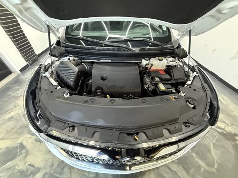 Used 2023 Buick Enclave Avenir image 30