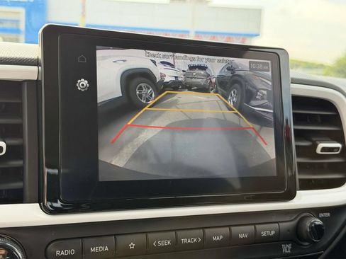 Certified 2023 Hyundai Venue Limited w/ Cargo Package FWD image 28