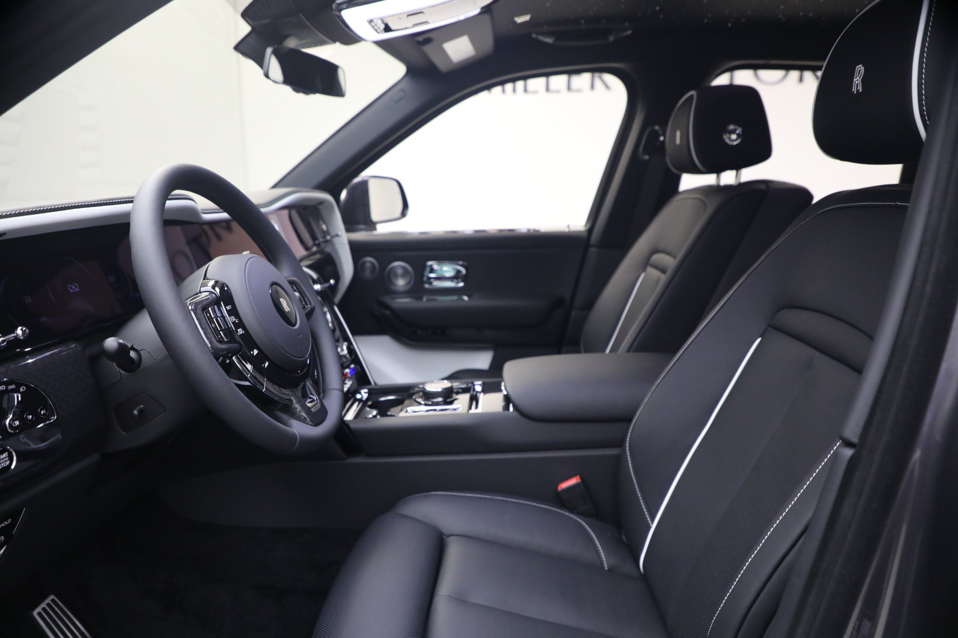 New 2027 Rolls-Royce Cullinan Black Badge AWD/4WD image 17