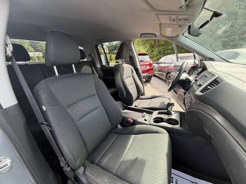Used 2017 Honda Ridgeline RT image 18