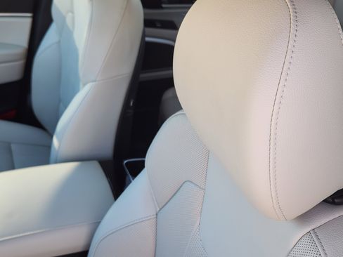 Used 2021 Kia Telluride EX w/ EX Premium Package image 15