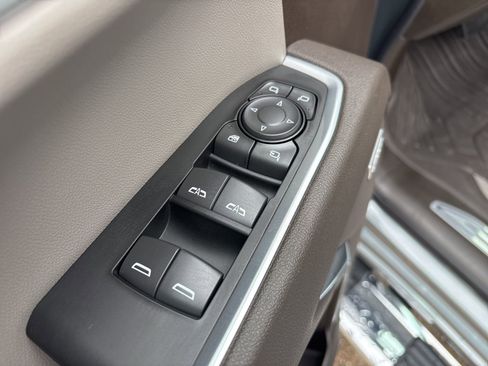 New 2026 GMC Sierra 1500 SLT image 12