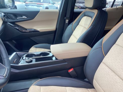 Used 2026 Chevrolet Equinox ACTIV w/ Convenience Package III image 12