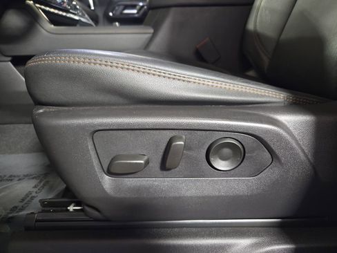 Used 2024 GMC Sierra 2500 AT4 w/ AT4 Preferred Package AWD/4WD image 28