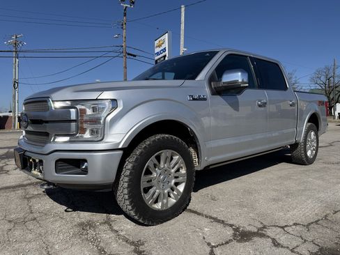 Used 2018 Ford F150 Platinum w/ Equipment Group 701A Luxury image 2