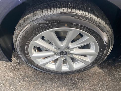 Used 2025 Toyota Corolla LE image 9