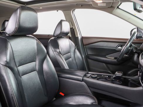 Used 2022 Nissan Rogue SL w/ SL Premium Package image 29