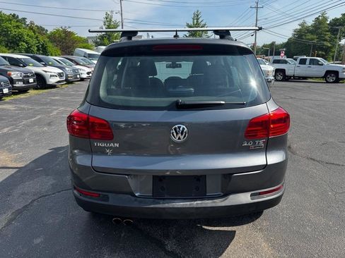 Used 2016 Volkswagen Tiguan S FWD image 5