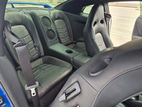 Used 2021 Nissan GT-R Premium AWD/4WD image 15