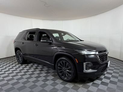 Used 2023 Chevrolet Traverse RS