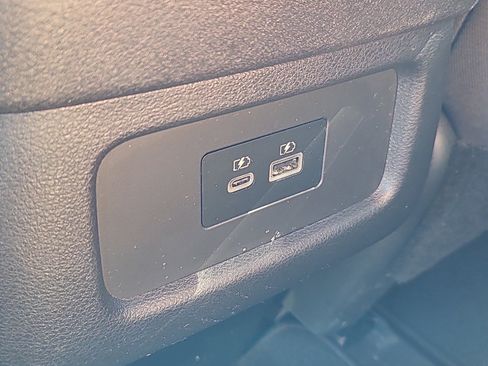 Certified 2022 Nissan Pathfinder SV image 10