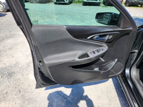 Used 2021 Chevrolet Malibu LS image 16