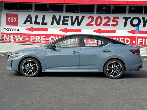 Used 2024 Nissan Sentra SR image 2