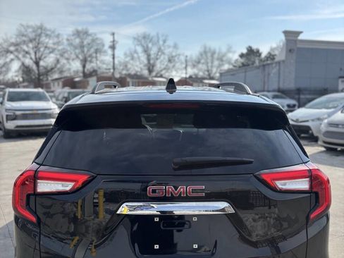 Used 2022 GMC Terrain SLE w/ Driver Convenience Package AWD/4WD image 6