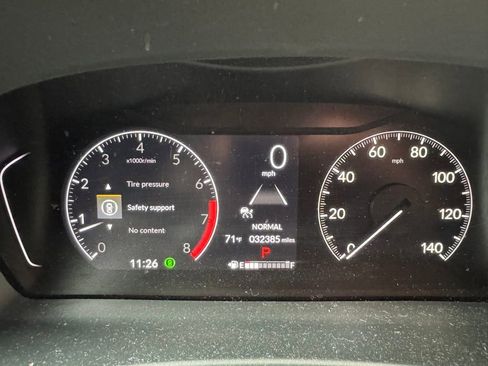 Used 2024 Honda Pilot Touring image 16