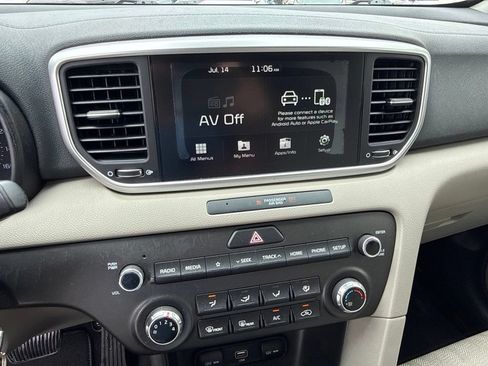 Used 2020 Kia Sportage LX FWD image 23