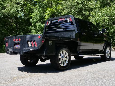 Used 2022 RAM 2500 Laramie AWD/4WD image 9