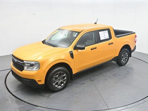 Used 2023 Ford Maverick XLT image 17