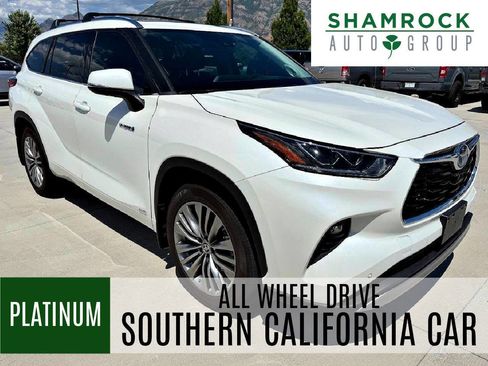 Used 2021 Toyota Highlander Platinum image 1