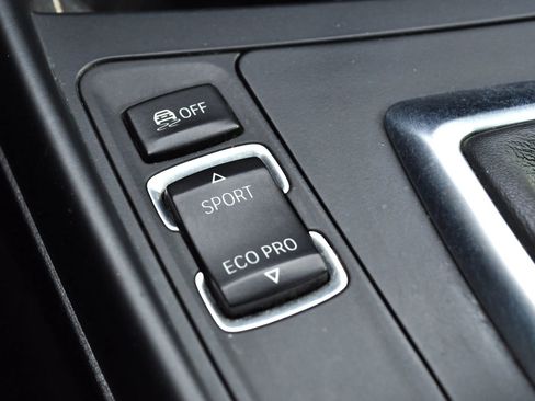 Used 2015 BMW 228i xDrive Convertible image 19