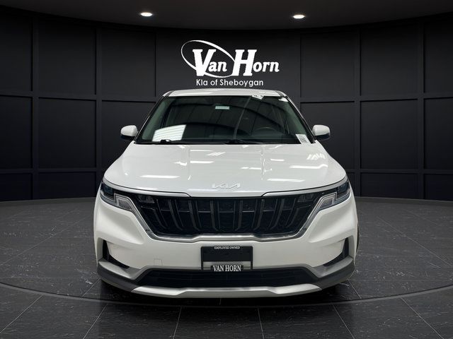Used 2024 Kia Carnival LX FWD image 2