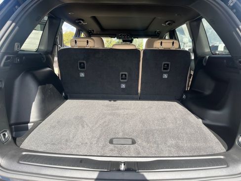 New 2025 Jeep Grand Cherokee Limited image 36