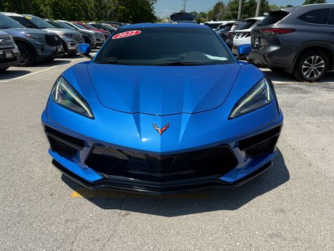 Used 2022 Chevrolet Corvette Stingray Coupe w/ 1LT RWD image 2