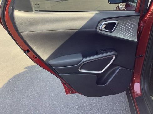 Used 2024 Kia Soul LX w/ Option Group 015 image 25