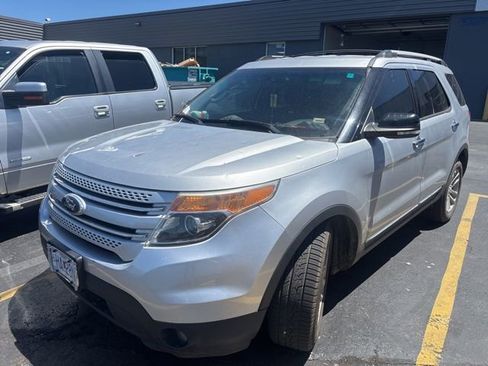 Used 2013 Ford Explorer XLT FWD image 1