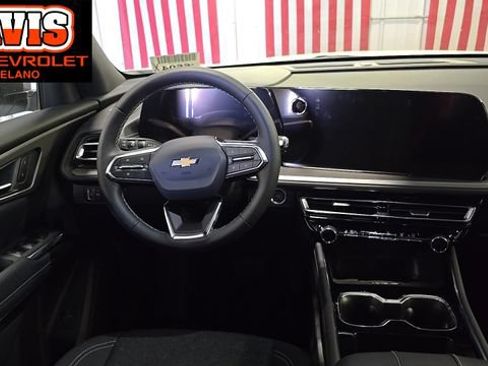 New 2026 Chevrolet Traverse LT w/ Sun and Wheel Package AWD/4WD image 25