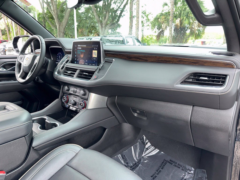 Used 2023 Chevrolet Tahoe Premier w/ Premium Package 2 AWD/4WD image 19