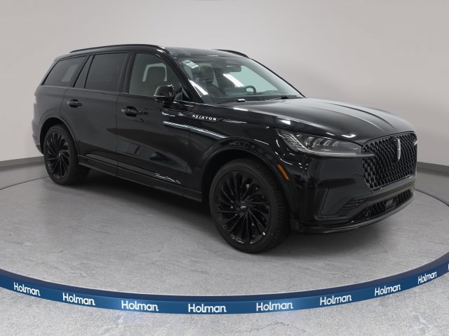New 2027 Lincoln Aviator Reserve w/ Jet Appearance Package AWD/4WD image 3