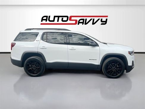 Used 2023 GMC Acadia SLT w/ Elevation Edition image 8