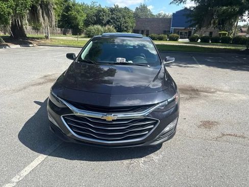 Used 2023 Chevrolet Malibu LT w/ Driver Confidence Package FWD image 3